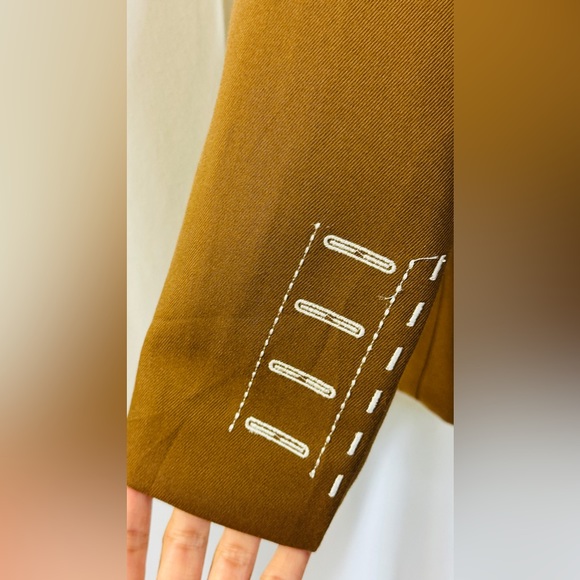 Korean Brown Blazer - Picture 6 of 7